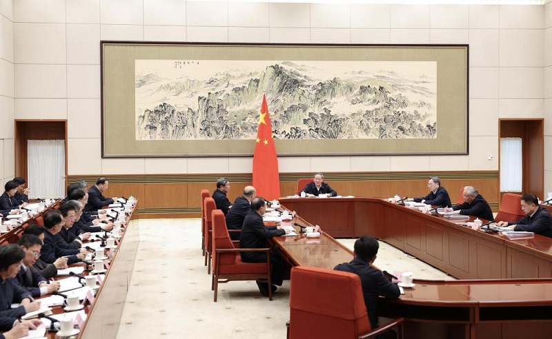 <a href="./xwzx/gzdt/202602/t20260209_750129.html">李强主持召开国务院第十次全体会议 讨论政府工作报告稿和“十五五”规划纲要草案稿</a>